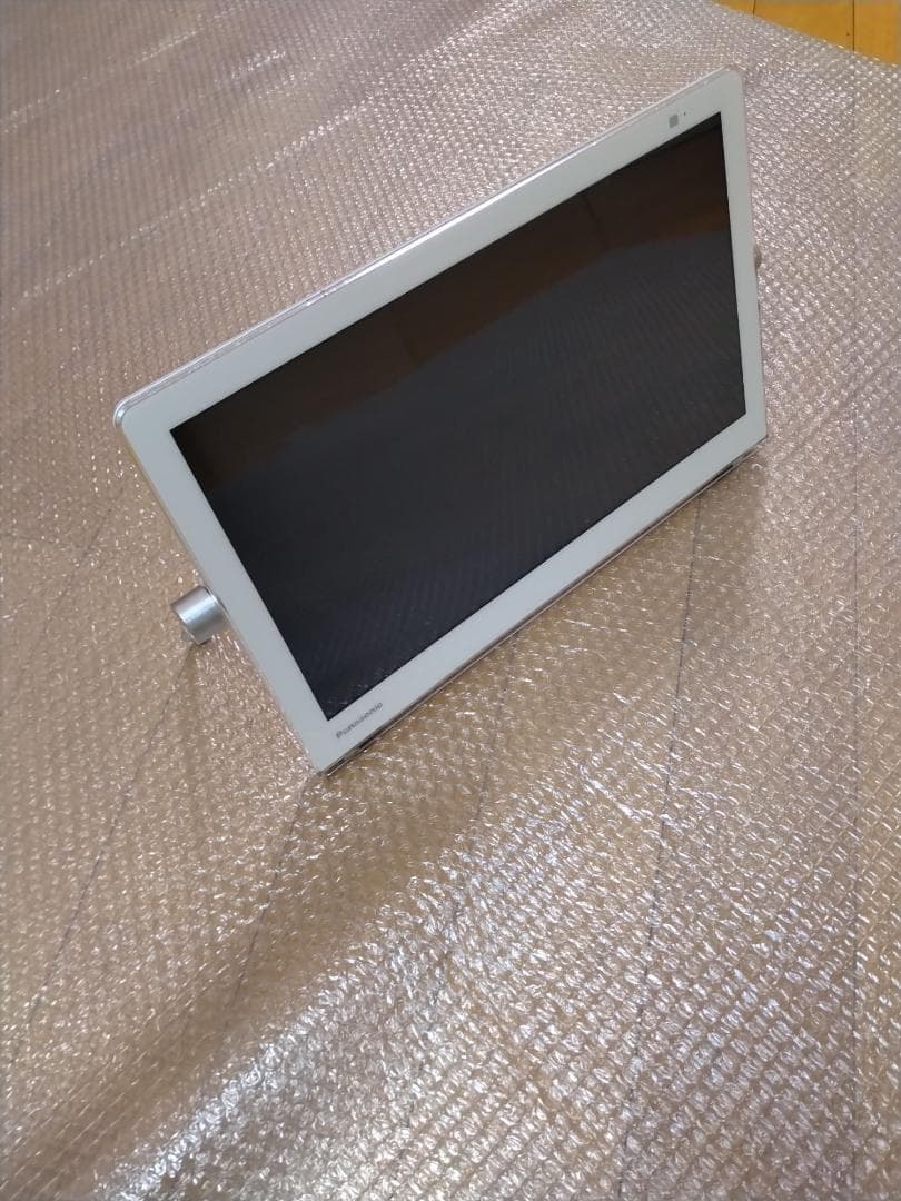 Panasonic プライベートビエラ　ポータブルテレビ UN-15T7-W
