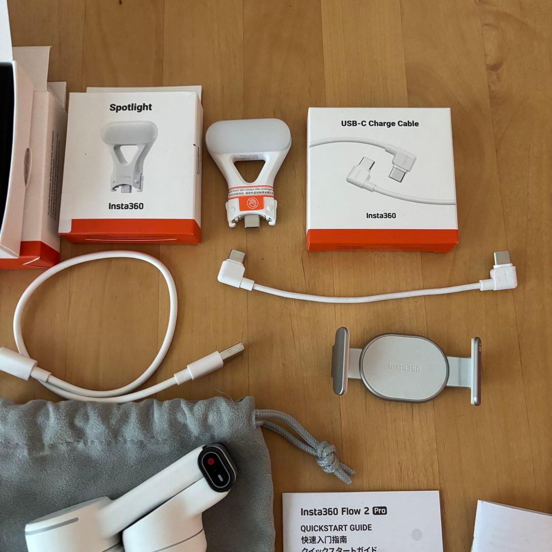 【ほぼ未使用】Insta360 Flow2 Pro クリエイターキット ホワイト