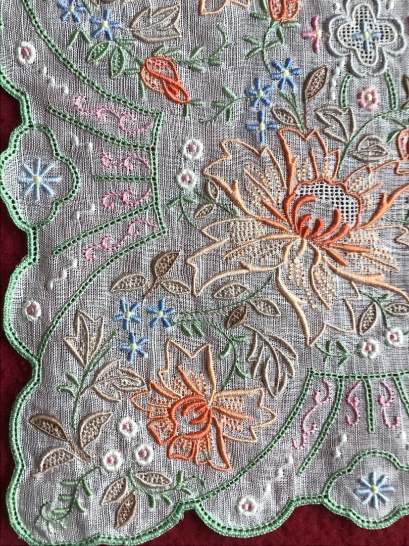 汕頭 刺繍とレースのホワイト、多色 ハンカチセット スワトウ 5枚