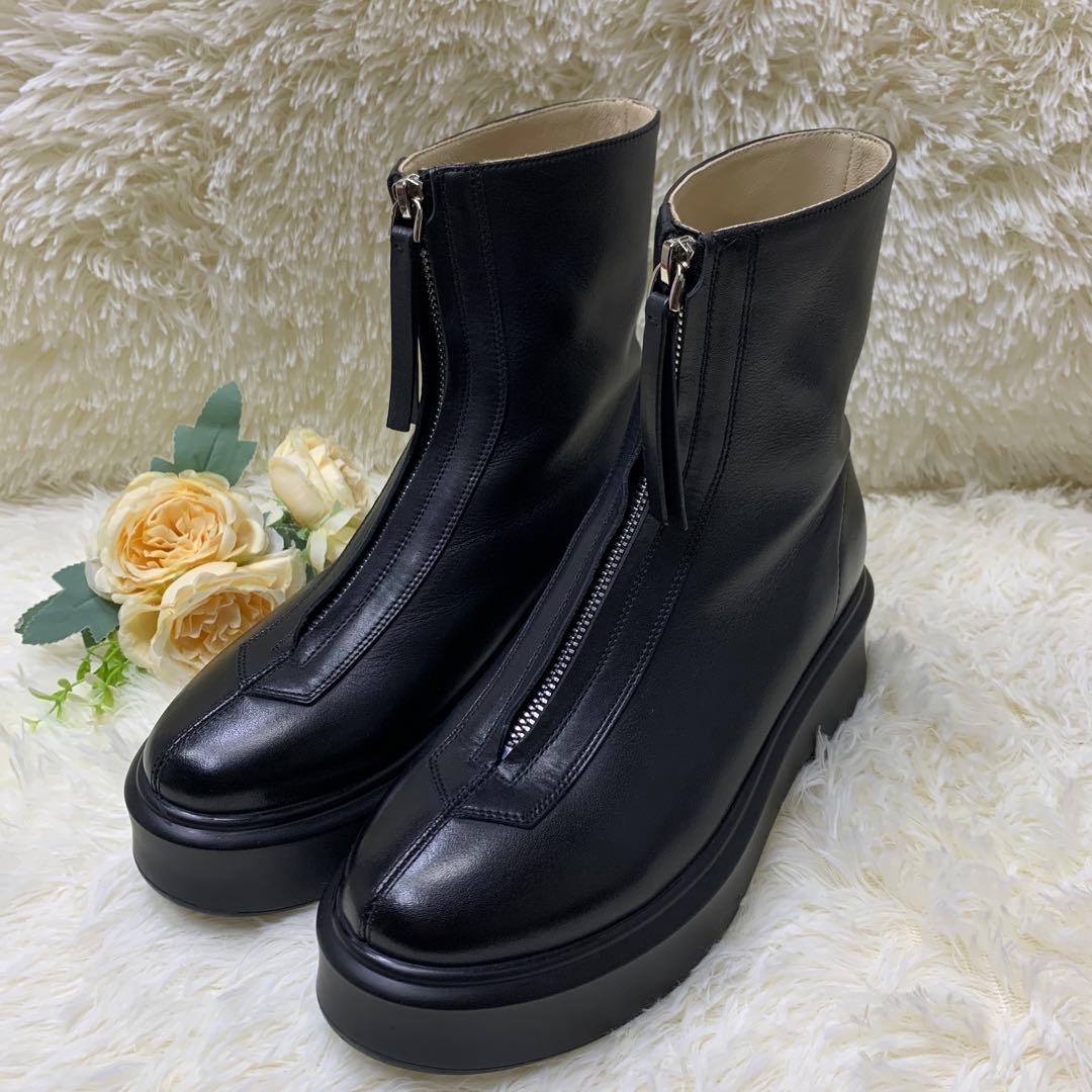 onTHE ROW Zipped Boot 1 ジップブーツ