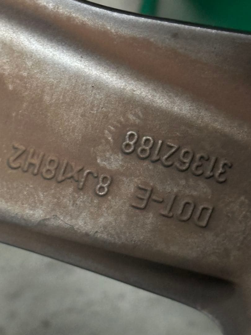 ボルボ V60 純正アルミホイール 18インチ ＋ ヨコハマ 235/40R18