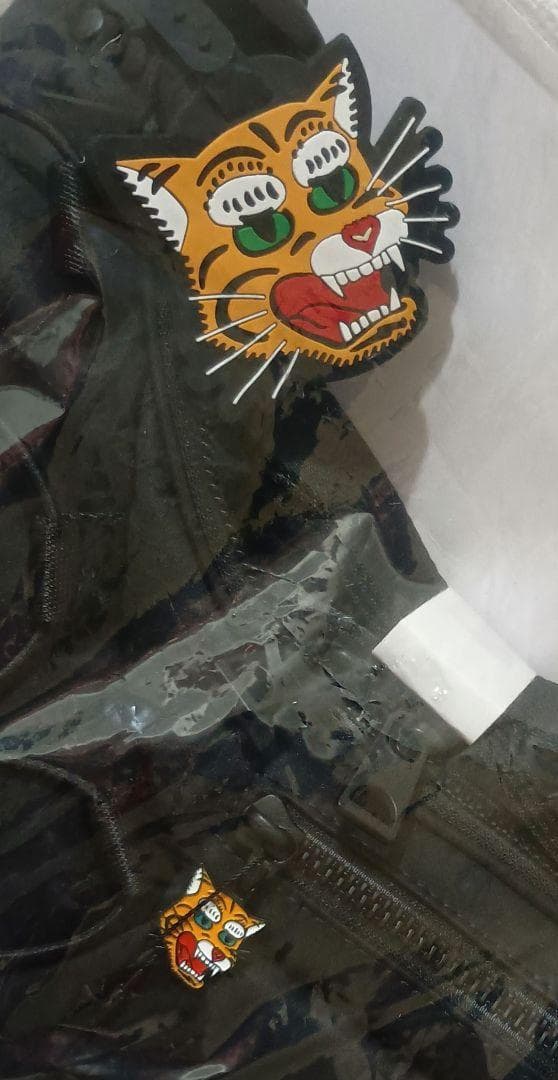 オニツカタイガー スモールメッセンジャーバッグ　新品　未開封　ブラック