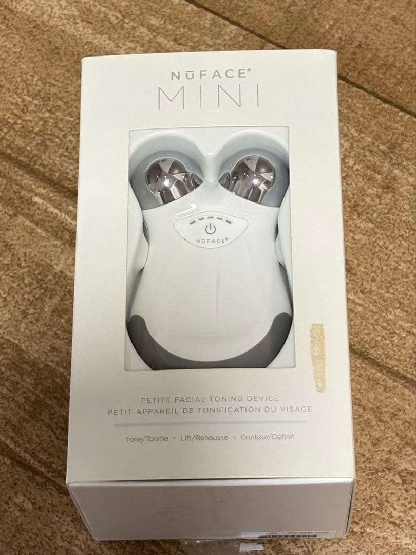 NuFACE ミニ フェイシャル トーニング（美顔器）