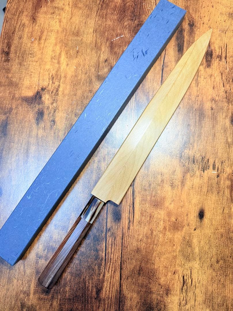 【堺刃物】刺身 柳刃　包丁　尺　銀三鋼　紫檀八角水牛柄　鞘付き