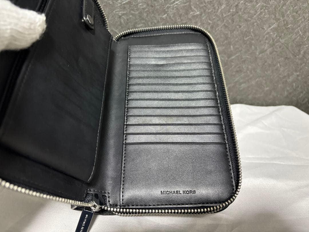 最終値下げ⭐︎マイケルコース　オーガナイザーMK総柄　レザー財布　ウォレットバッグ
