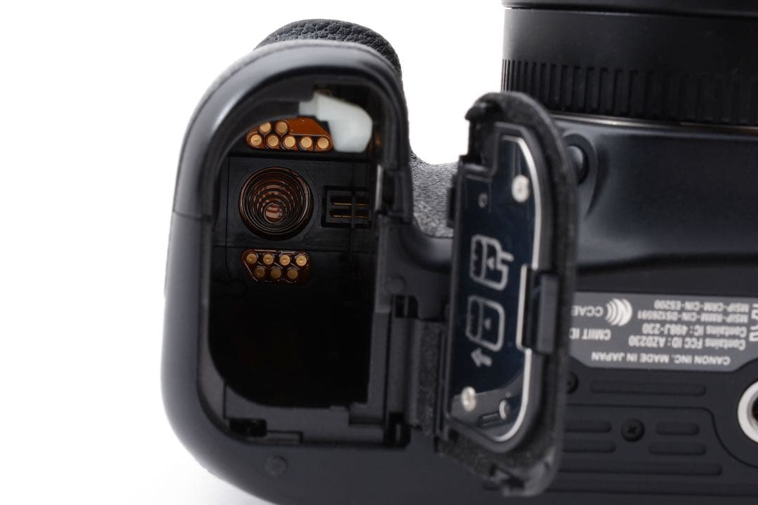 保証付き/デジタル一眼レフカメラ Canon EOS 80D/望遠レンズセット