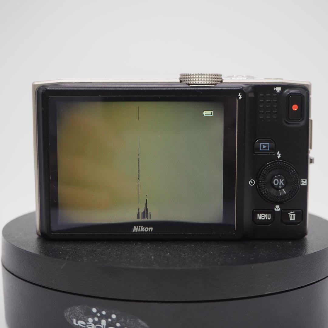 NikonCOOLPIX S8200 ホワイト