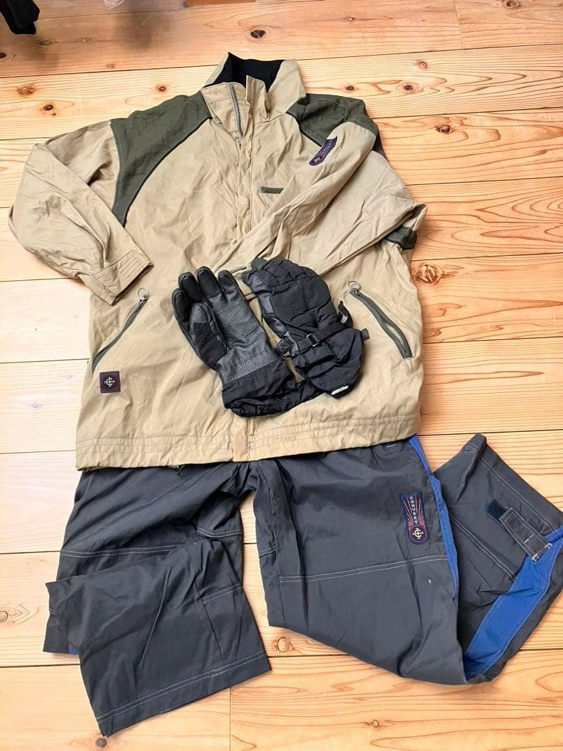 コロンビア【セットアップ】グローブ付きスノーボードウェアL ベージュ