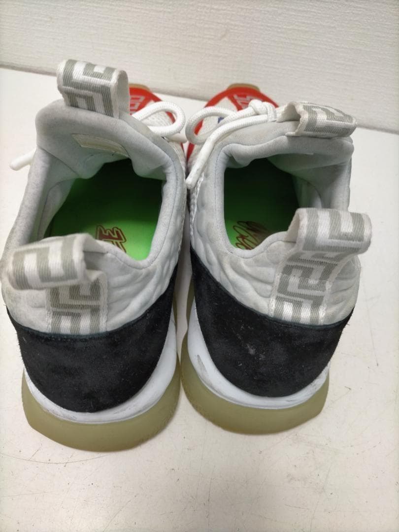 ヴェルサーチ　チェーンリアクション スニーカー 白×灰色 　251121-7Y