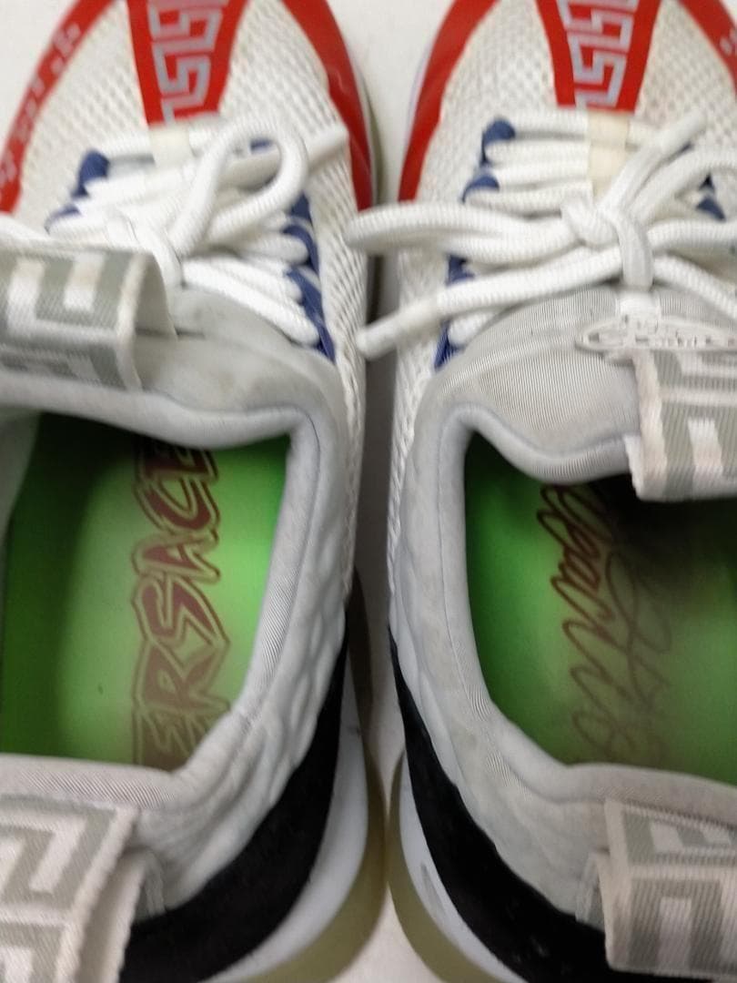 ヴェルサーチ　チェーンリアクション スニーカー 白×灰色 　251121-7Y