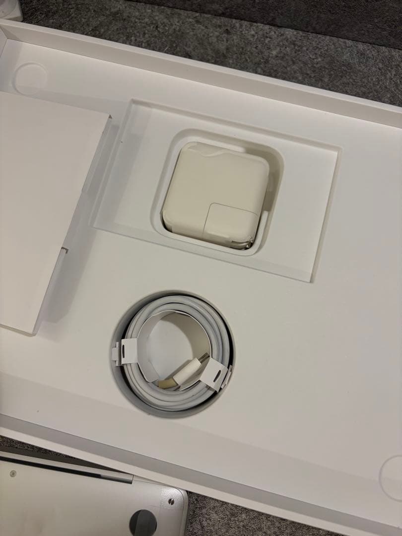 MacBook Air M1 2020 メモリ16GB ストレージ256GB