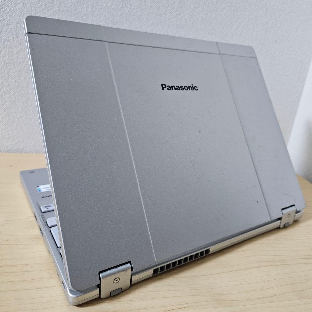 Panasonic CF-QV1／Core i5 11世代・16GB／LTE内蔵