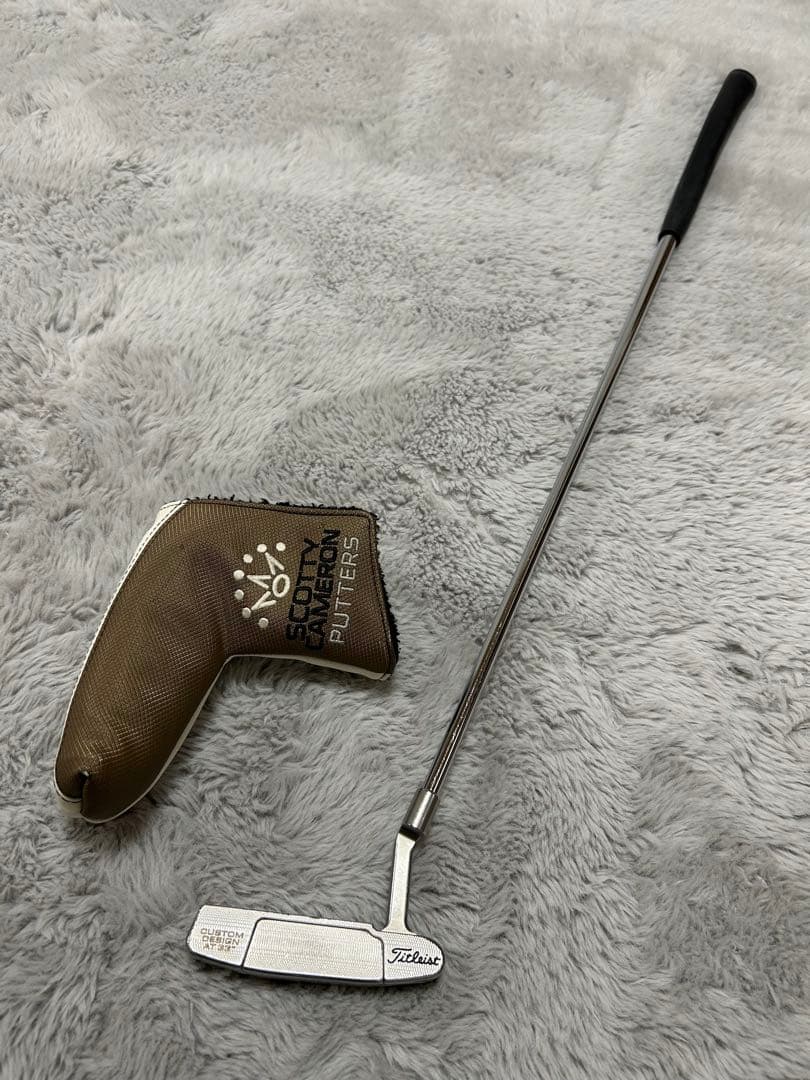 スコッティキャメロン　キャメロン＆クラウン　ニューポート　33インチ　右利き用