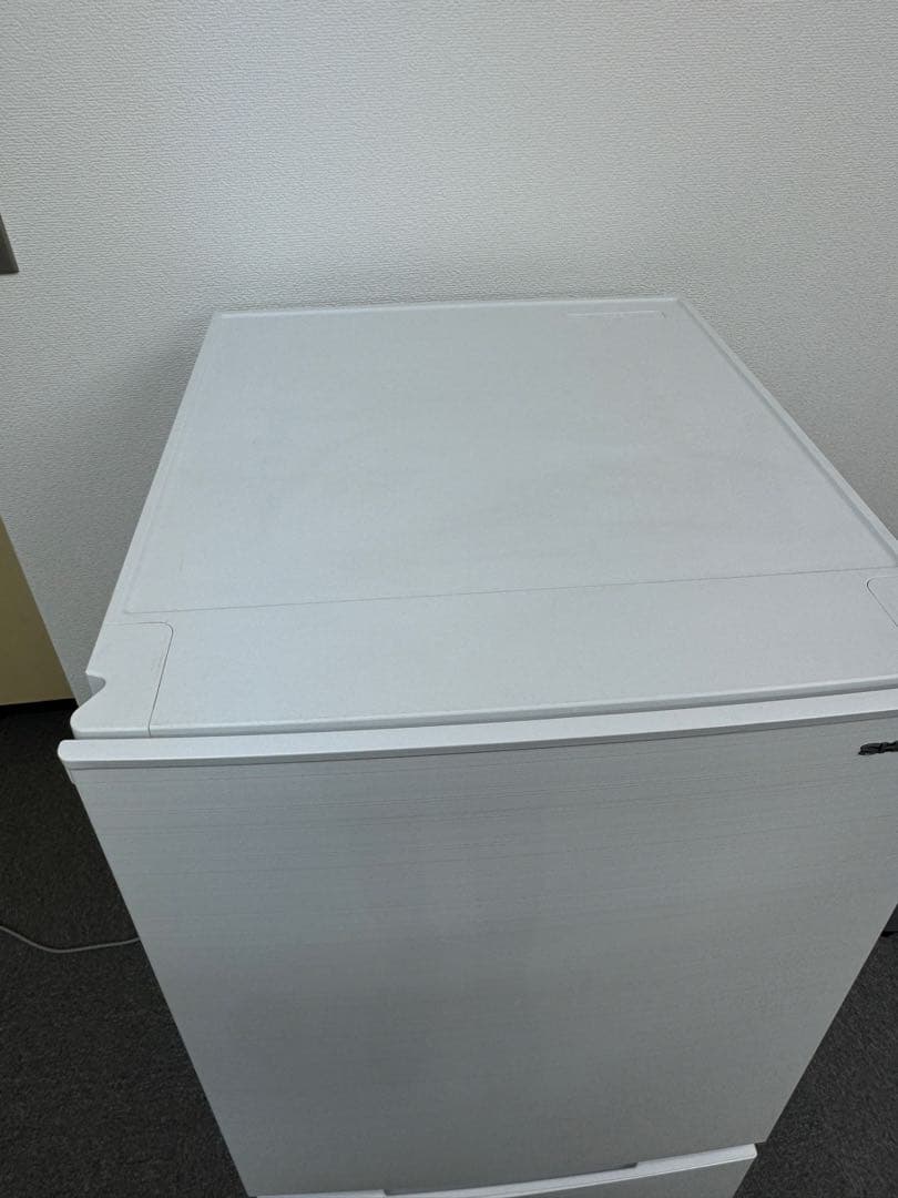 【送料込】SHARP SJ-D15H-W 冷蔵庫 2022年製