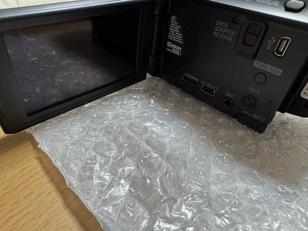 【ほぼ新品同様】Panasonicビデオカメラ HC-V700M