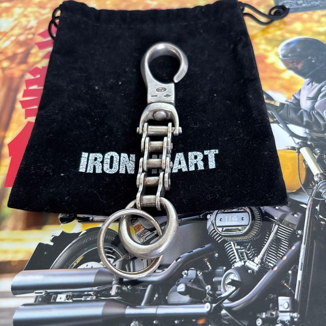 IRON HEART チェーン型キーホルダー バングル