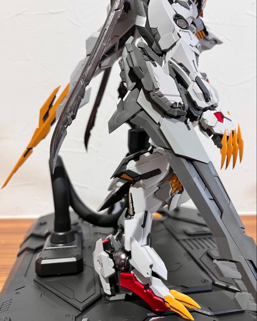 WOLF MODEL 1/100 「狼王」バルバトスルプスレクス 完成品