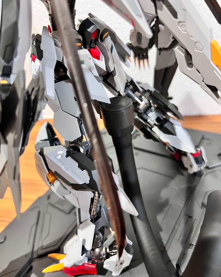 WOLF MODEL 1/100 「狼王」バルバトスルプスレクス 完成品