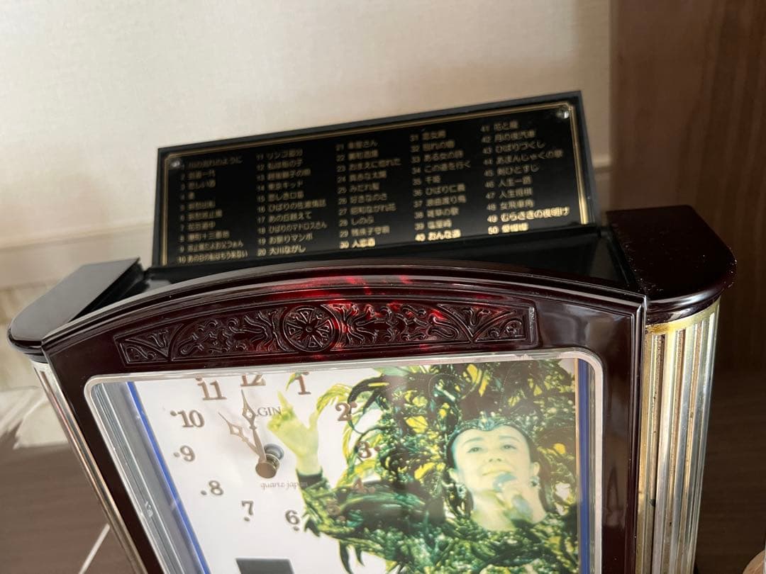 Hibari Forever アナログ時計（美空ひばり）