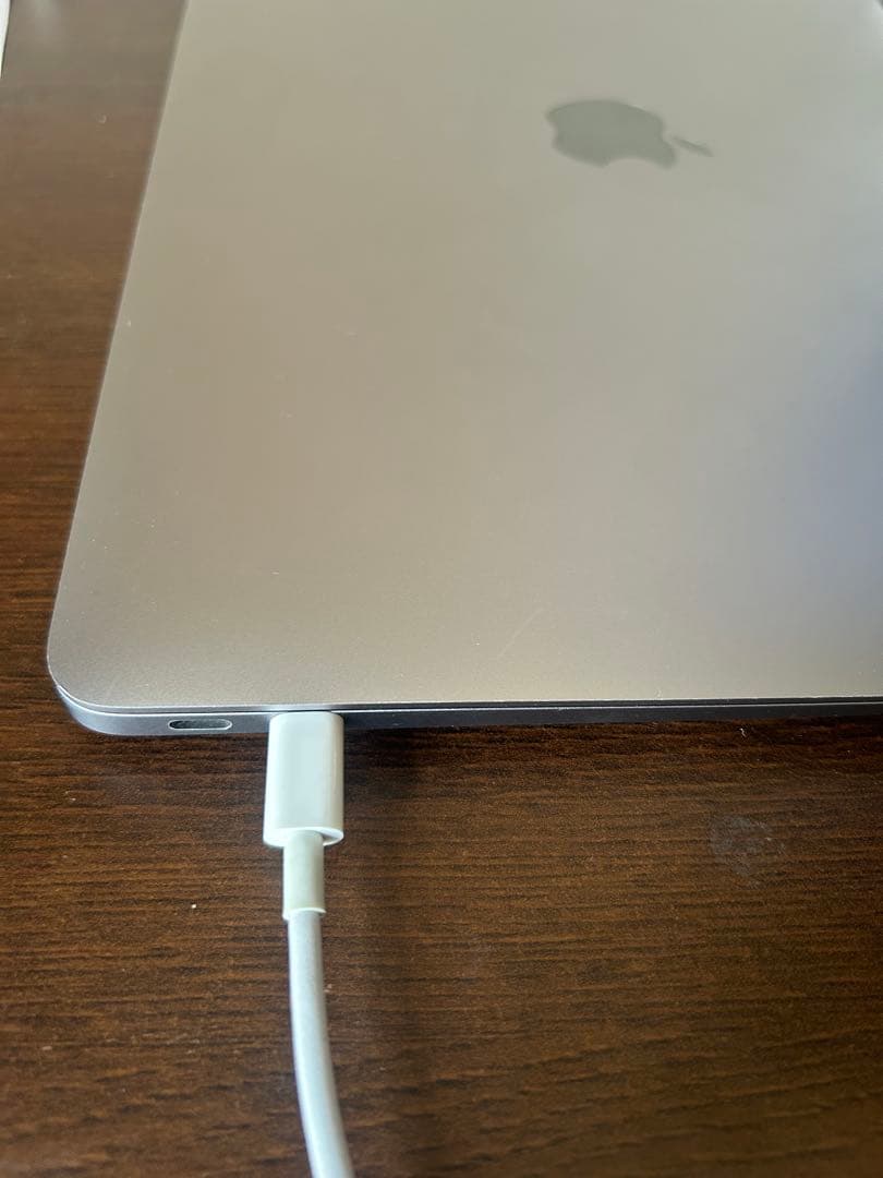 【美品】MacBook Air 13インチ2020 / 256GB