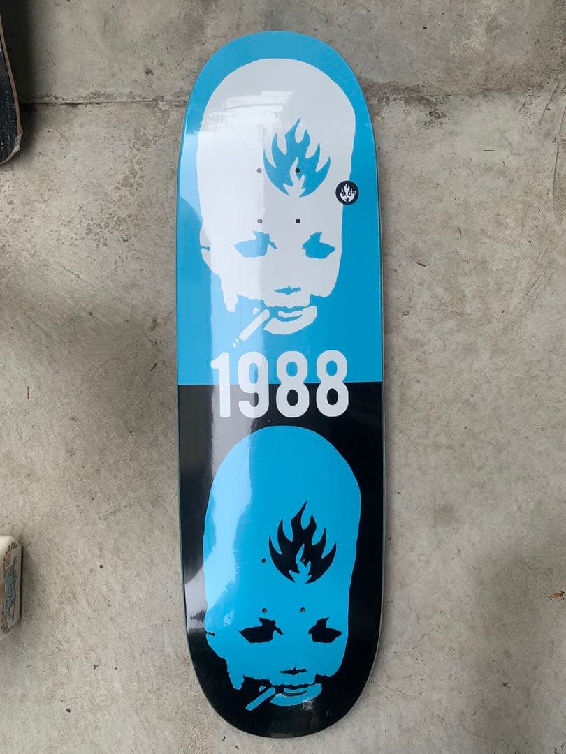 スケートボード Black label welcome to 1988 egg shape