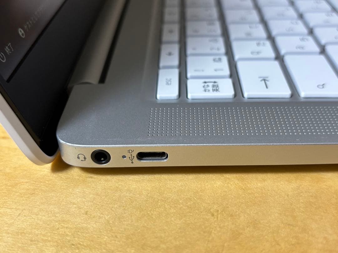 HP Chromebook 14a-nd0000AU　ホワイト　中古