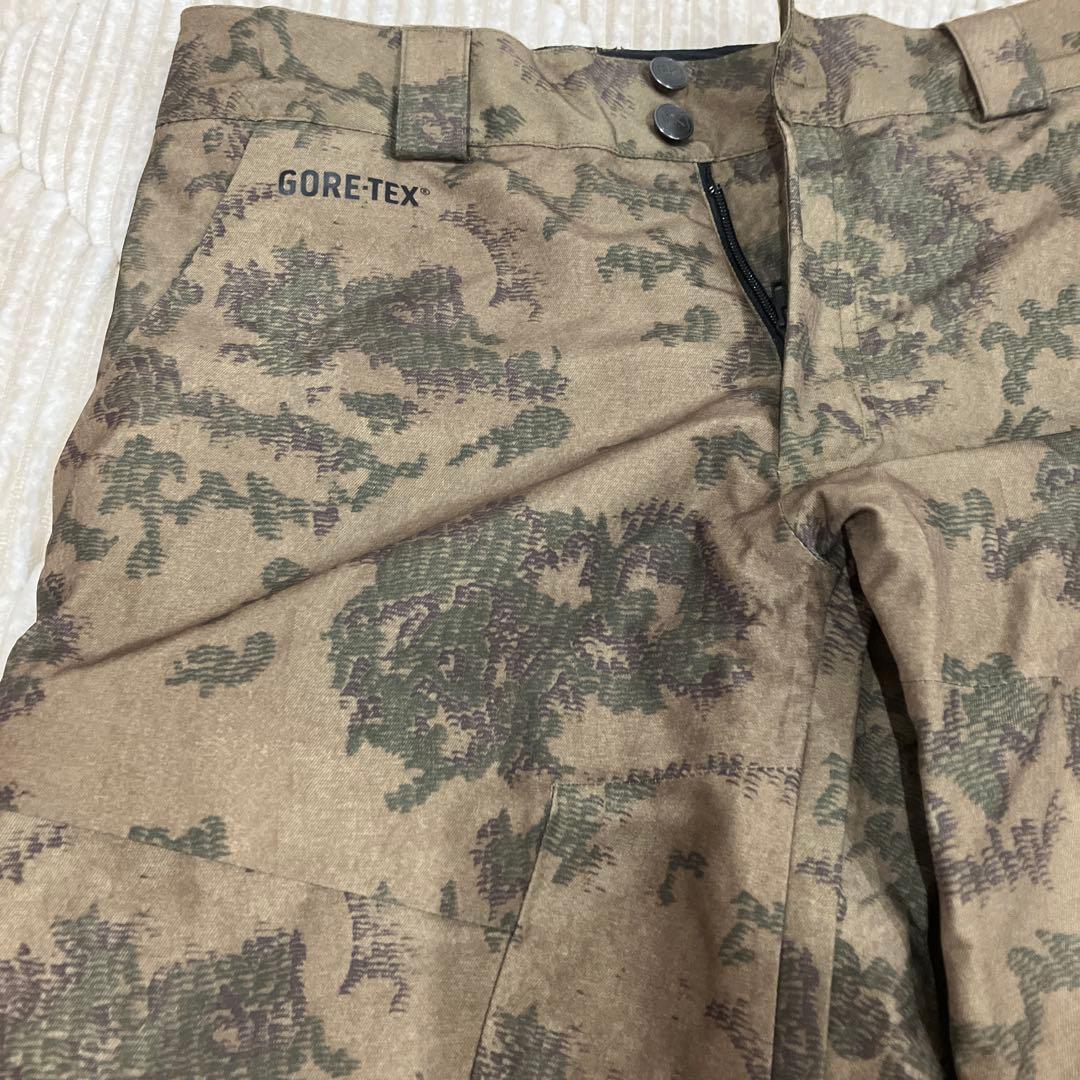 Burton ［ak］ スノーボードウェアM