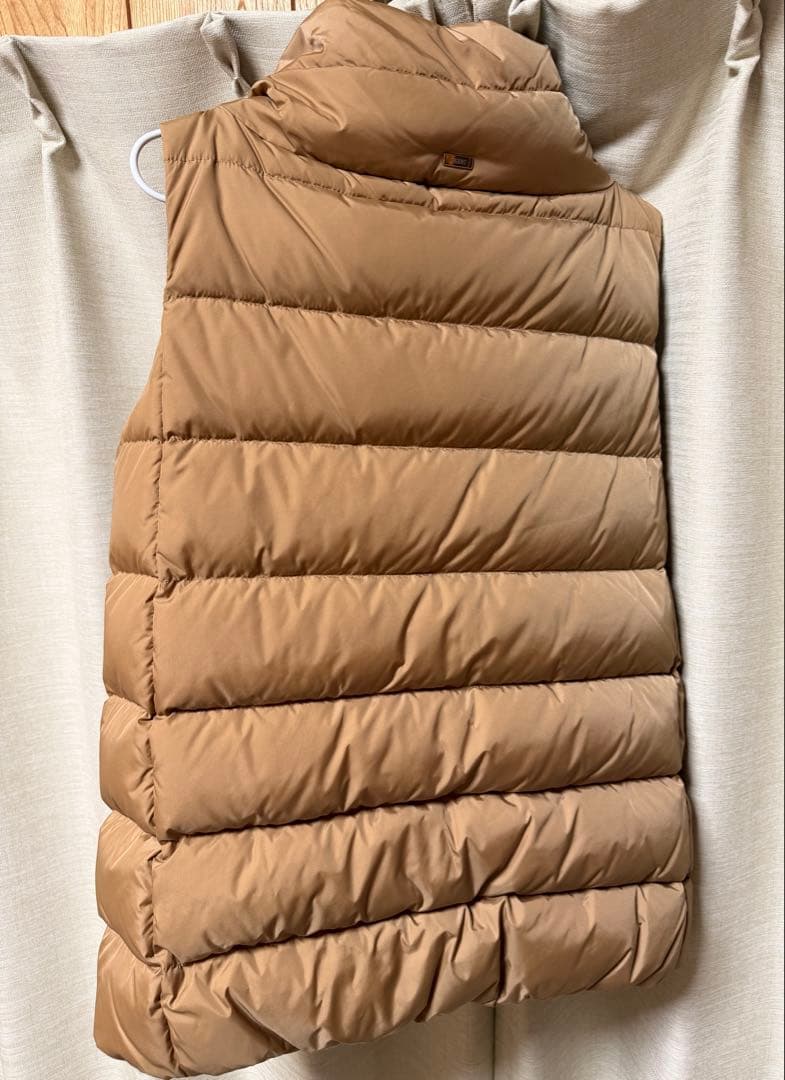 値下げ‼️HERNOダウンベストページュ40