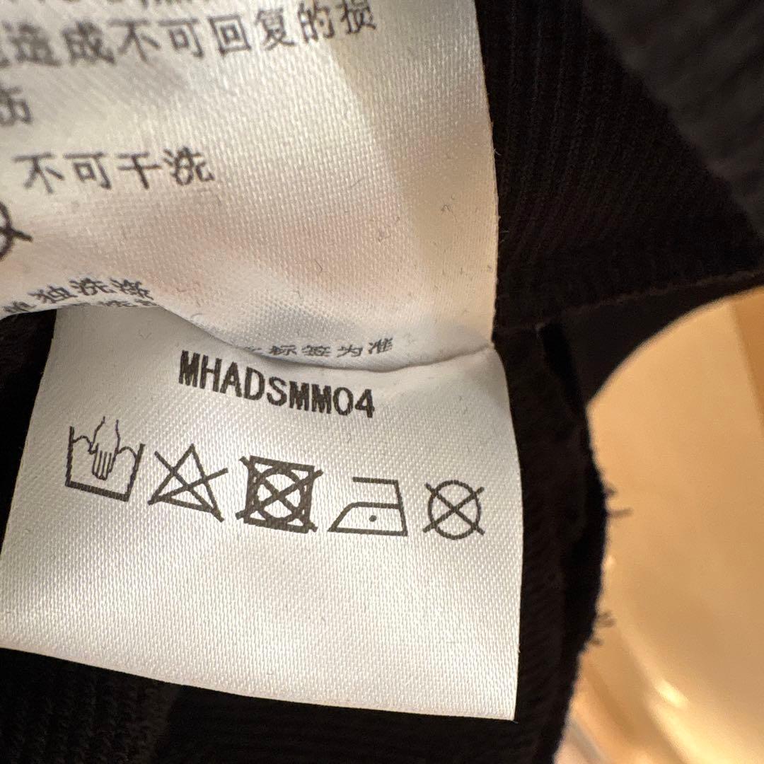 【美品】MCM ルーニー・テューンズ　トゥイーティー　コラボ スウェットシャツ黒