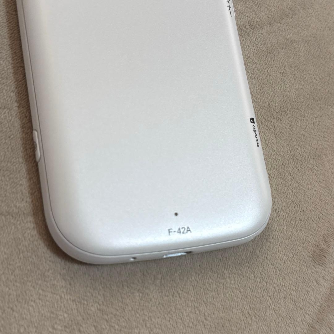 らくらくスマートフォンF-42a