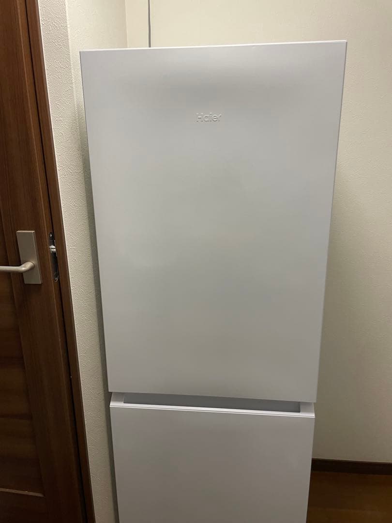 2023年製　送料込み　Haier ハイアール冷蔵庫 201L JR-M20A