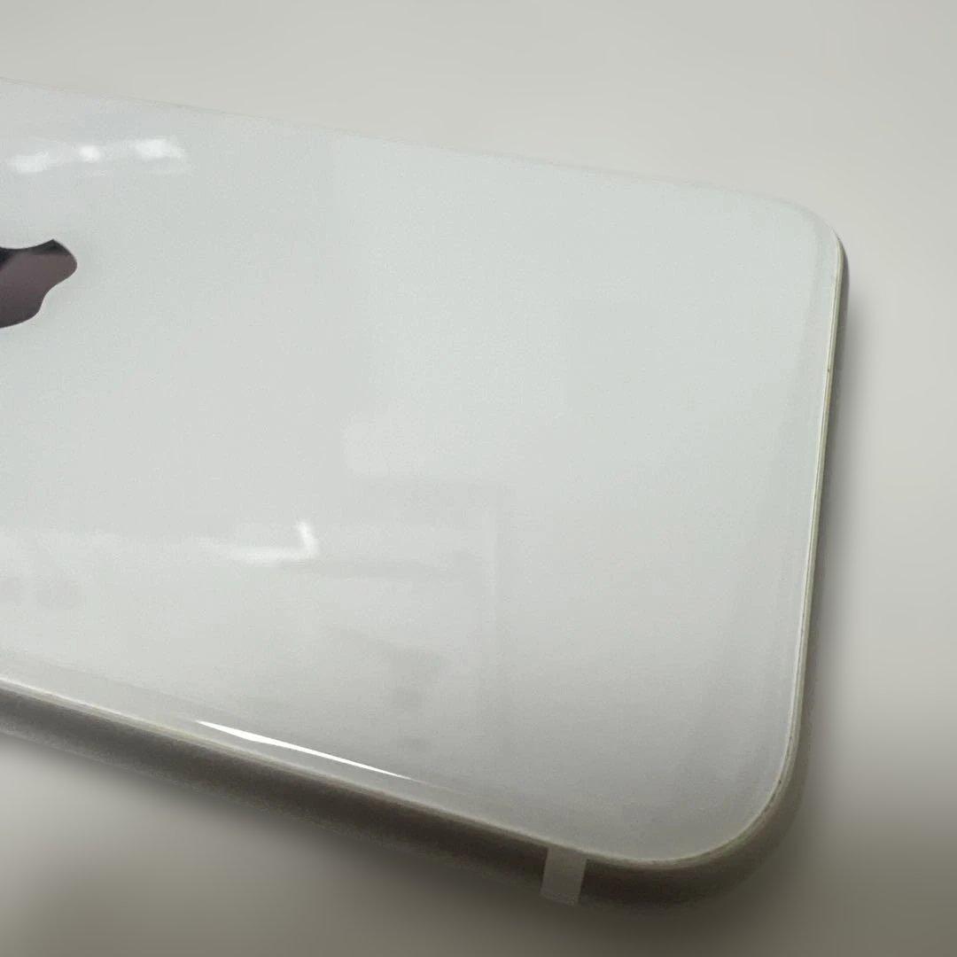 Apple iPhone SE (第2世代) ホワイト