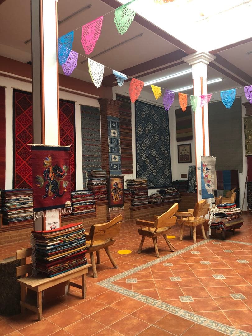 サポテックラグ　オアハカ　メキシコ　約100cm x 60cm