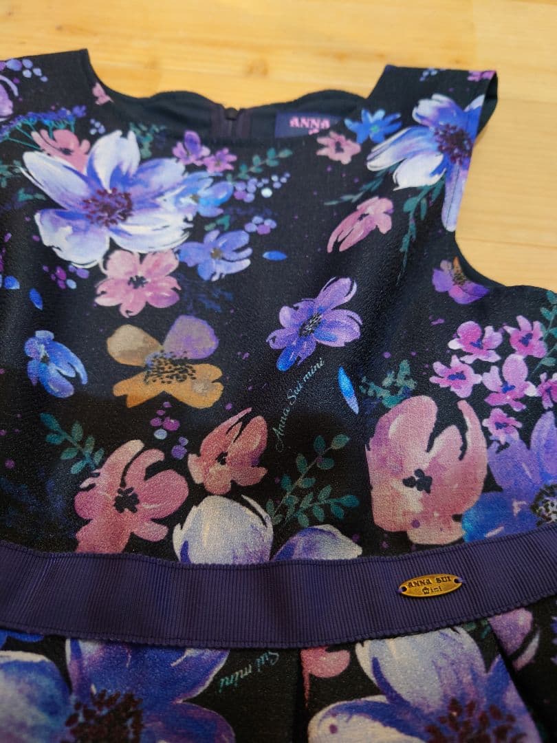 アナスイ　白シャツと花柄ワンピース（セット売り）