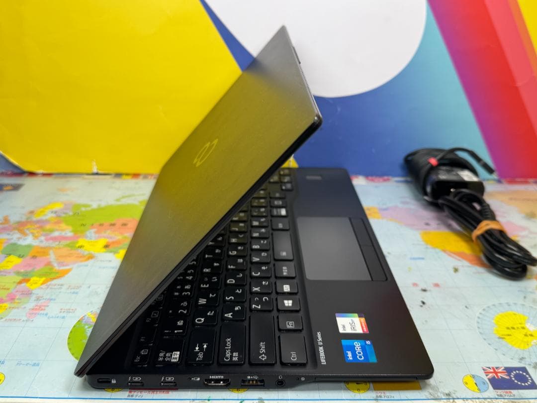 極美品 富士通 LIFEBOOK U9311/F 13.3型 軽量 ノートPC