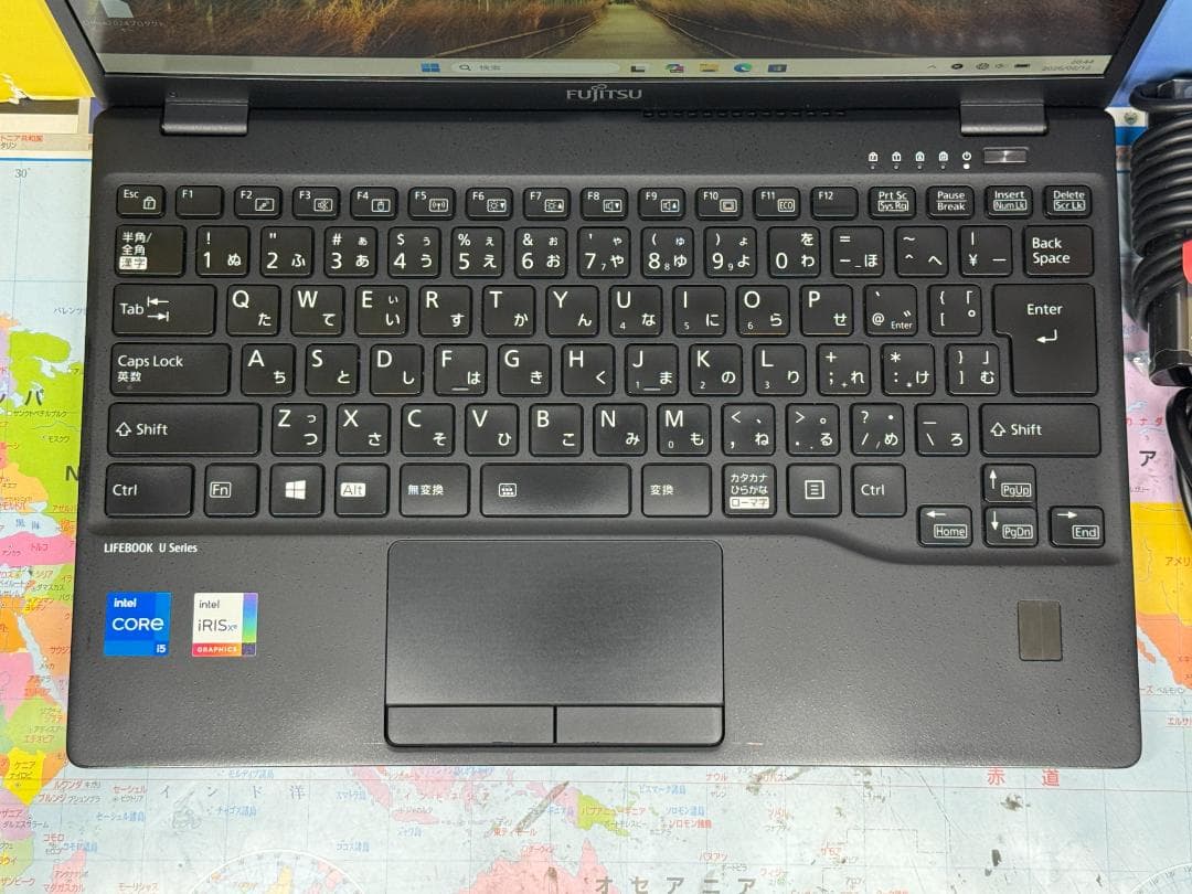 極美品 富士通 LIFEBOOK U9311/F 13.3型 軽量 ノートPC