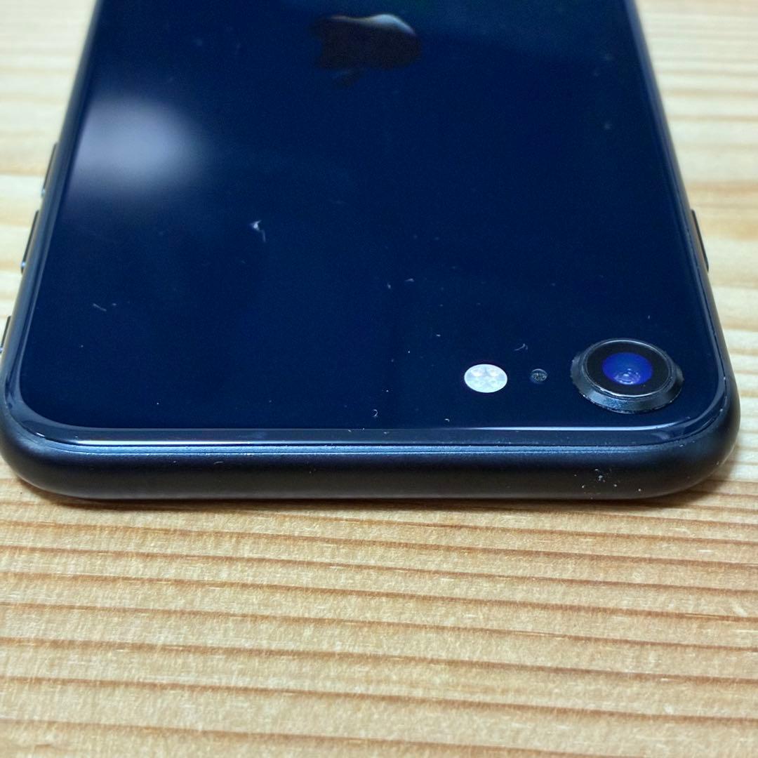 s*7様 バッテリー新品　iPhoneSE第3世代64GB SIMフリー　美品