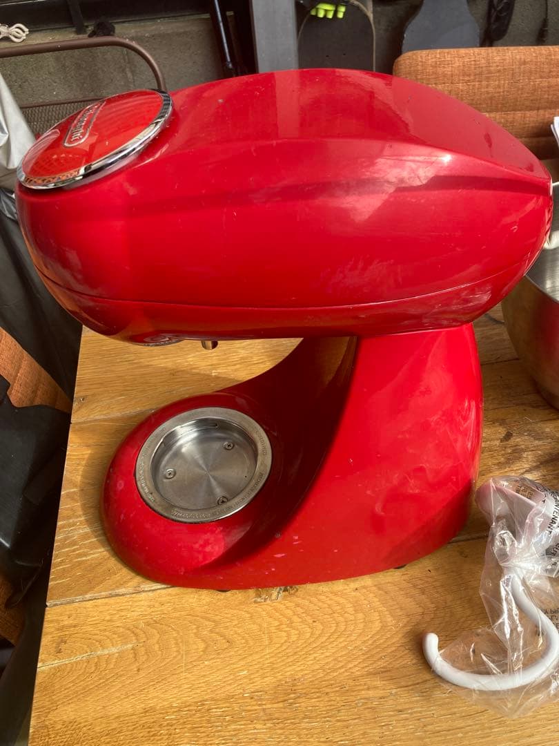 DeLonghi スタンドミキサー レッド