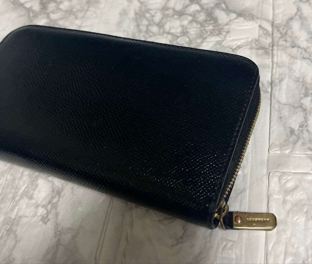 極美品BURBERRY ラウンドファスナー長財布　高級感あるオールレザー