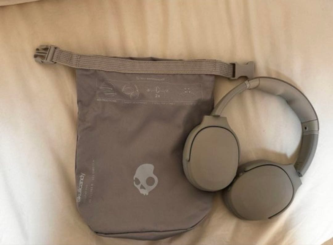 Skullcandy ワイヤレスヘッドホン 収納袋付き