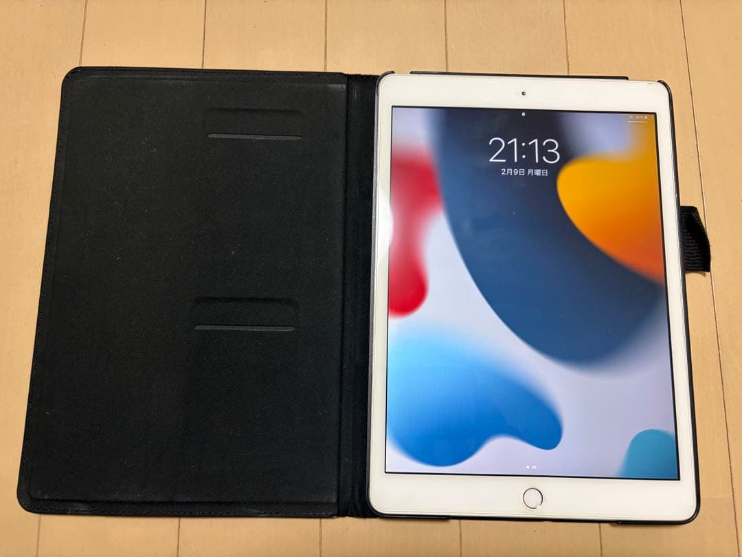 Apple iPad 7 32GB Wi-Fi+cellular SIMフリー
