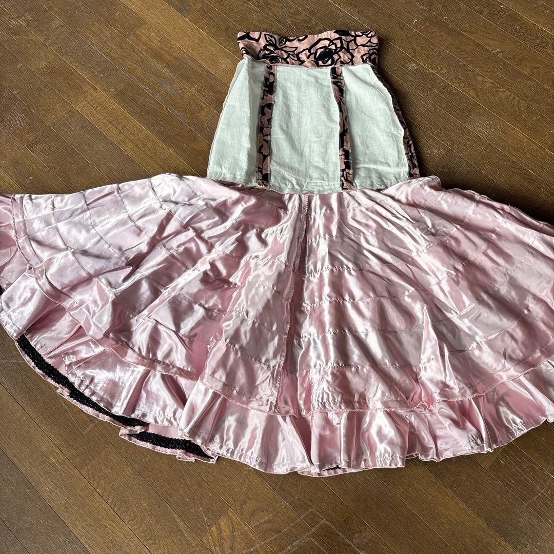 フラメンコ用ピンク黒花柄スカート