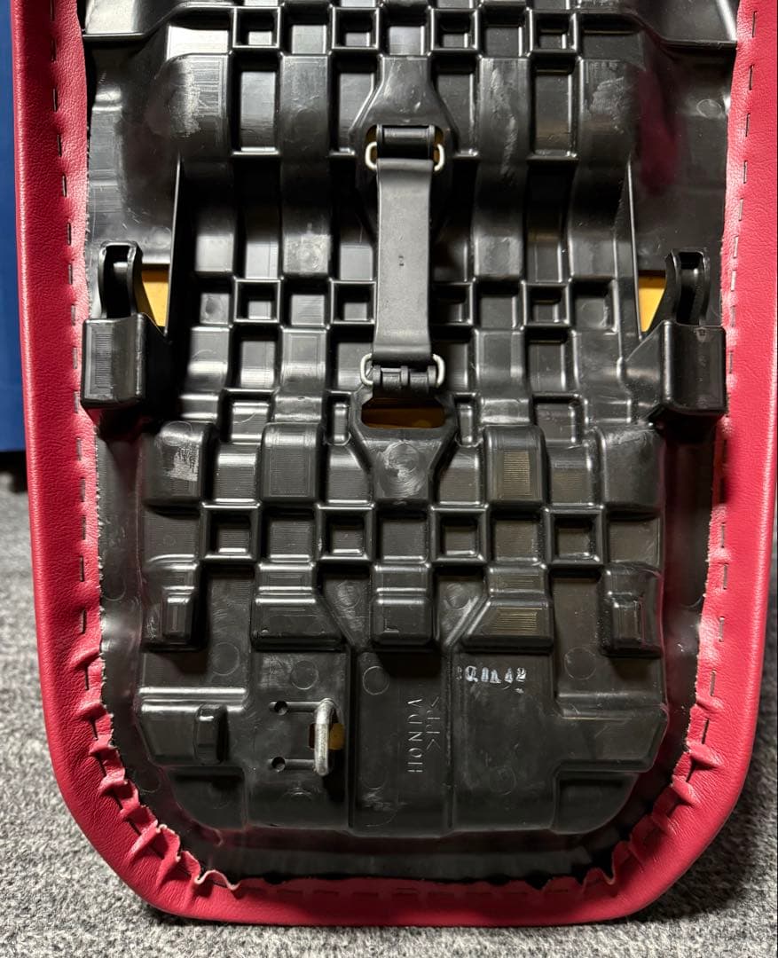 美品 ホンダ CB1300SF SC54 純正ベース 張り替え カスタムシート