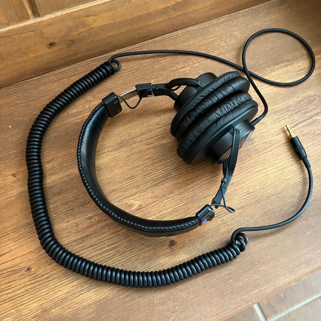 や*ん様 SONY MDR-7506 【イヤーパッド新品】スタジオモニター ヘッ