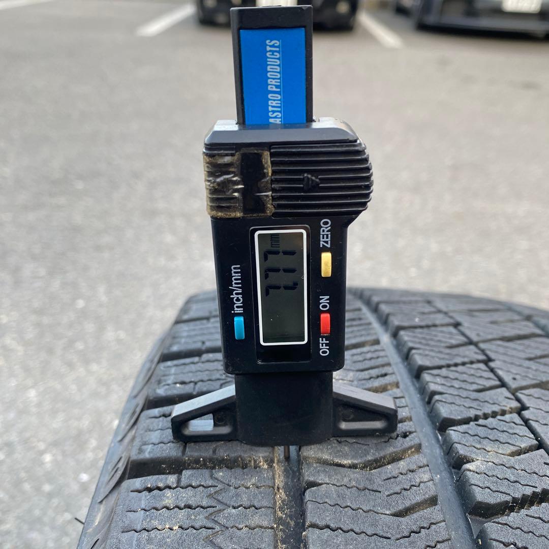 中古バリ溝‼️ブリヂストンスタッドレスセット215/55R18 CX-30等