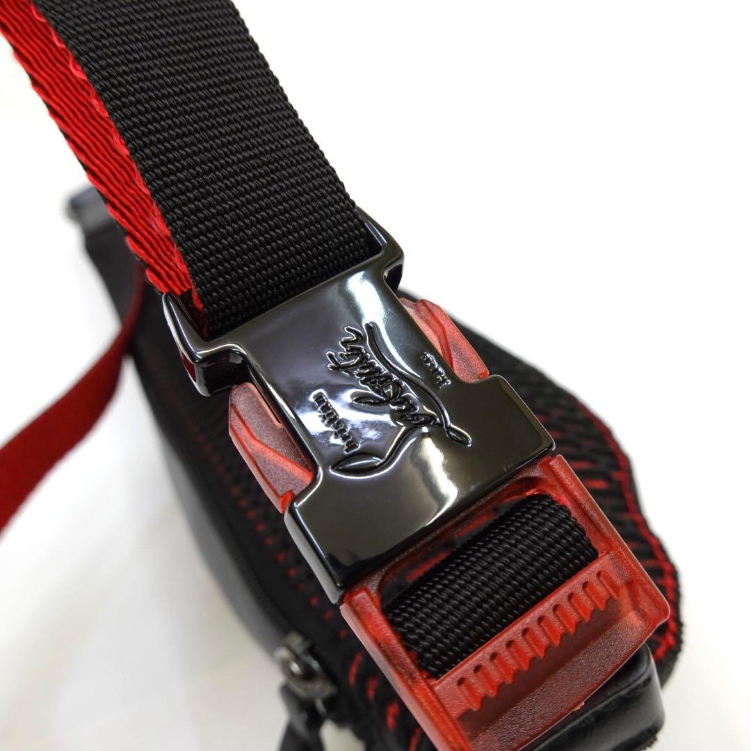 クリスチャンルブタン　ボディバッグ　ウエストポーチ　スタッズ　スパイク　ブラック