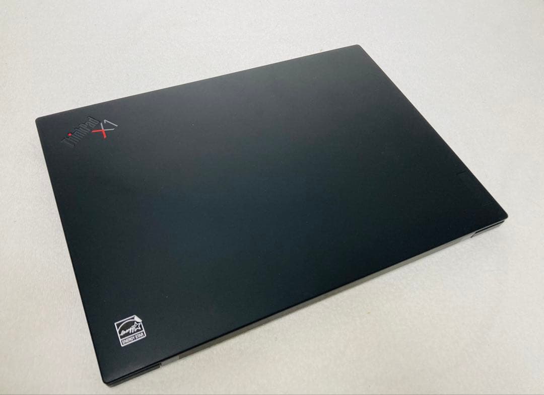 ThinkPad X1 Carbon Gen9/メモリ16GB/SSD512GB