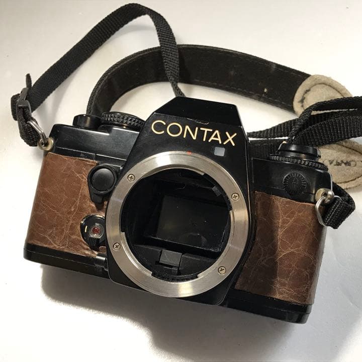 フィルムカメラ　ヤシカコンタックス139 Quartz ボディ　シャッター切れる