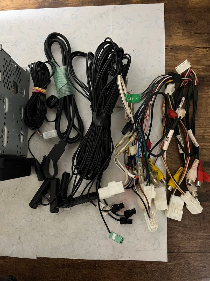 ECLIPSE製ナビ　AVNーR10W { R }