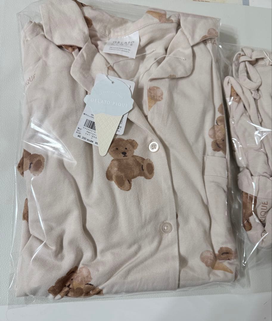 新品　完売品　限定　ジェラートピケ　パジャマ　長袖　上下セット　ベア　くま